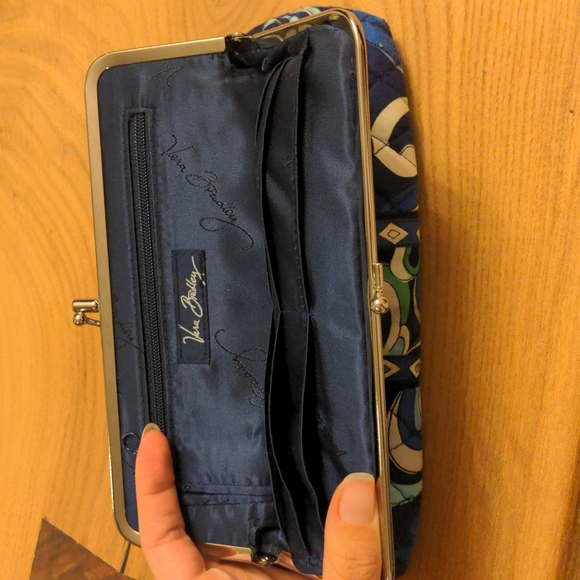 Vera Bradley wallet - Picture 4 of 4